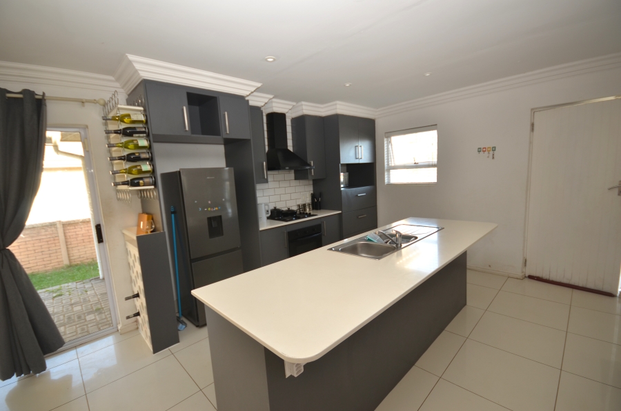 3 Bedroom Property for Sale in Gonubie Eastern Cape